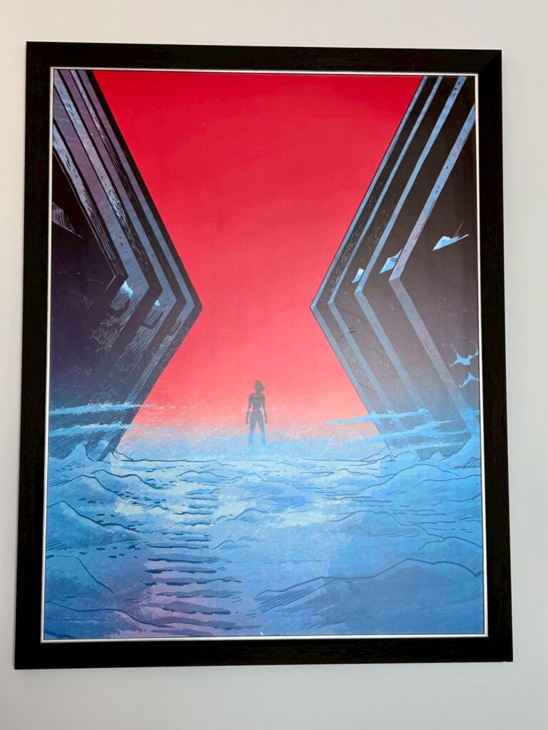 お部屋にあったブラックウィドウのポスター
